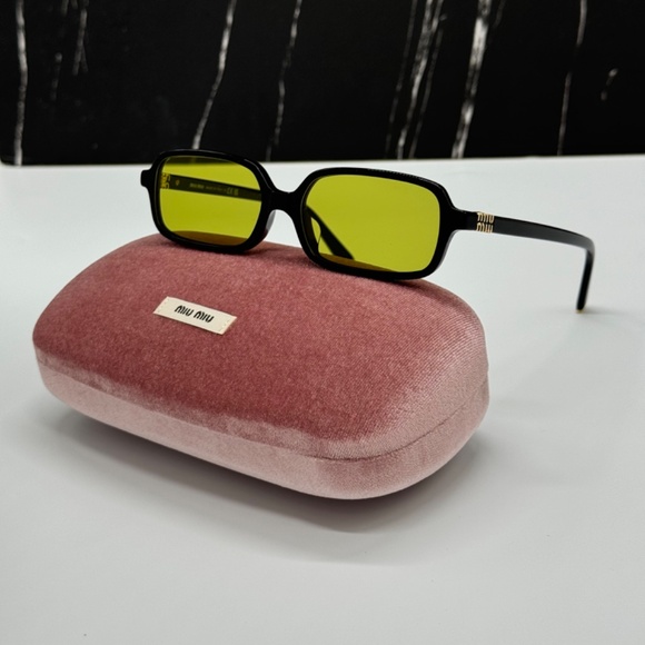 NEW MIU MIU SMU 11ZF 16K07O BLACK GREEN MU 11ZS WOMEN MU11ZSF SUNGLASSES